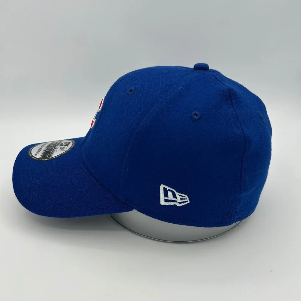 Chicago Cubs Hat New Era 39THIRTY Mens Small-Medium Blue 2016 World Series